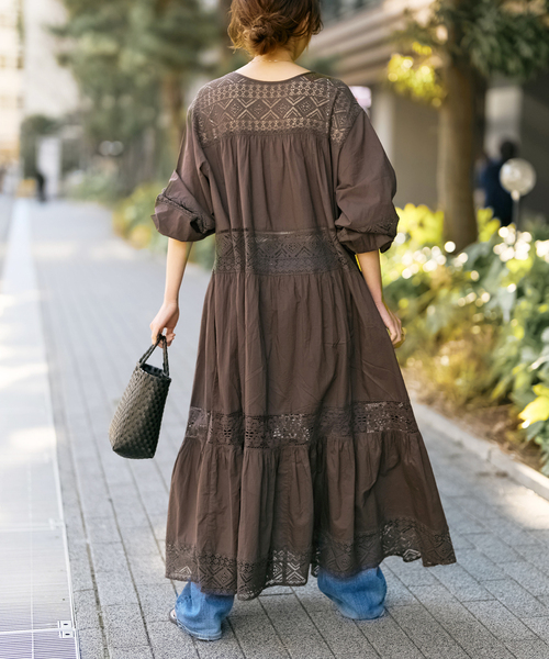 【美品】スピックアンドスパン　HYUレースギャザーワンピース Spick＆Span（スピック アンド スパン） ワンピース 「新色有り / 追加