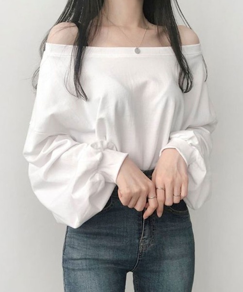 ELLIE オフショルダートップス　ホワイト Dream garden tシャツ ワン肩出し オフショルダーデザイン