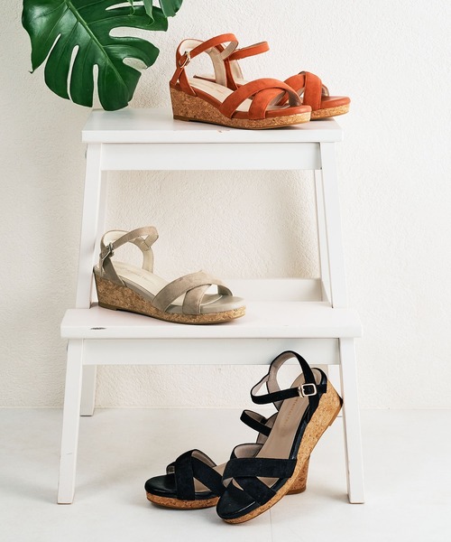 ♪直営アウトレット♪VALENTINO サンダル 各色  UPS/DHL配送 新作サンダル入荷のお知らせ☆｜ショップニュース｜イオンタウン防府
