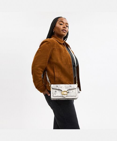 スヌーピー【Coach】Coach X Peanuts タビーショルダーバッグ 26 COACH x PEANUTS Tabby 26 Shoulder Bag CCB04 Chalk Multi