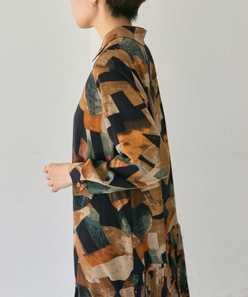 ear PAPILLONNER（イア パピヨネ） ワンピース 襟付きプリーツ