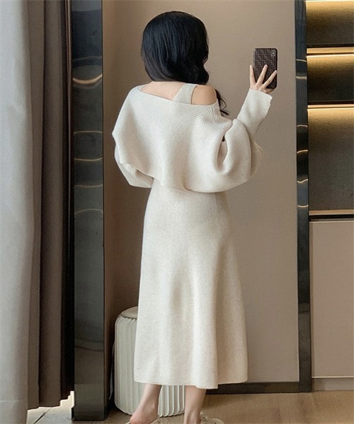 Andrea&co オフショルダーキャミワンピース Andrea&co オフショルダーキャミワンピース （ANDREA＆Co