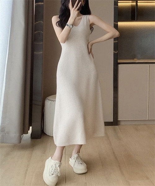 Andrea&co オフショルダーキャミワンピース Andrea&co オフショルダーキャミワンピース （ANDREA＆Co