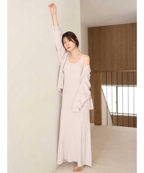 ルームウェア　ワンピース＋カーディガン スナイデルホーム SNIDEL HOME（スナイデルホーム）の「カーディガン×ワンピースセット