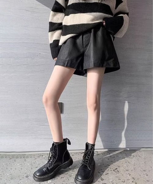 MAISON DE THERESE（メゾン ド テレーズ） パンツ マットPUのショート