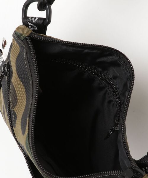 A BATHING APE（アベイシングエイプ） 「OUTDOOR PRODUCTS」ショルダー