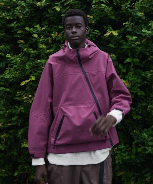 rehacer　レアセル　3レイヤー ビッグフーテッドジャケット rehacer（レアセル） ナイロンジャケット : 3 Layer Big Hooded Jacket