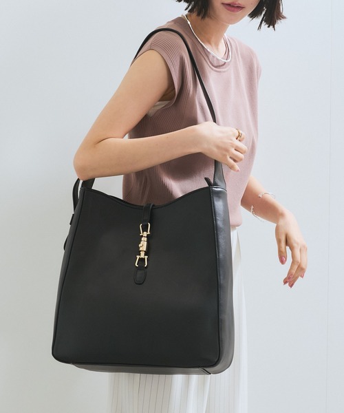 ELBATEGEV 本革ホーボーバッグ・トートバッグ Ostra Nano Bag ELBATEGEV 本革ホーボーバッグ・トートバッグ Ostra Nano Bag