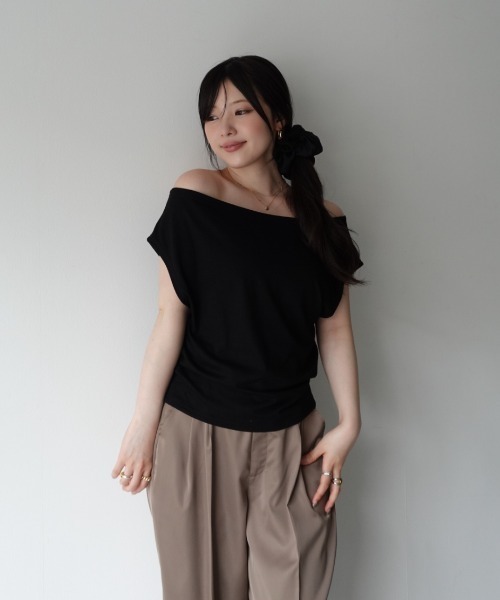 高価値セリー tシャツ one tops（ワンショルダートップス shoulder トップス