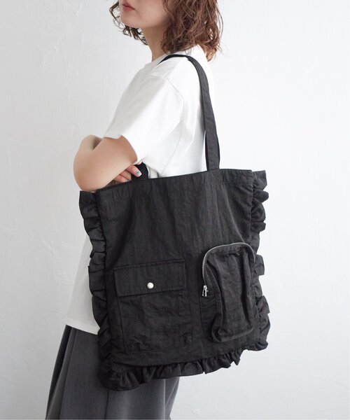 フリルナイロントートバッグ ブラック ☆ REPETTO notch.(ファッション) トートバッグ ナイロンフリルトート