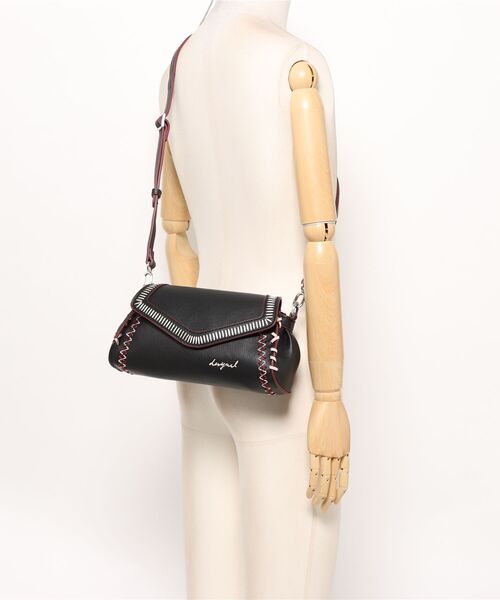 Desigual（デシグアル） ショルダーバッグ バッグ ミディアムサイズの