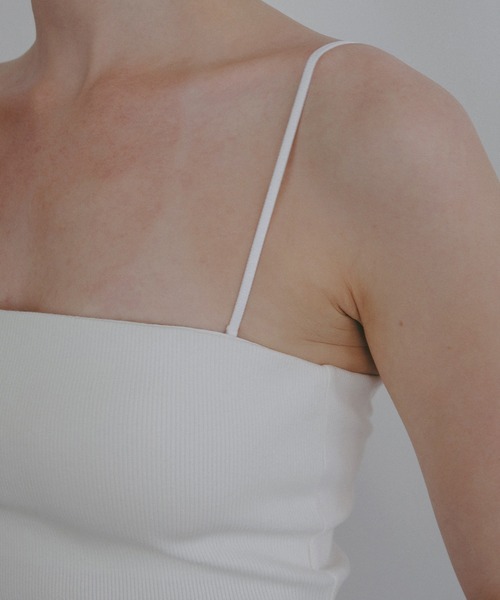 MANOF（マノフ） カップ付き キャミソール BACK OPEN SHORT CAMISOLE