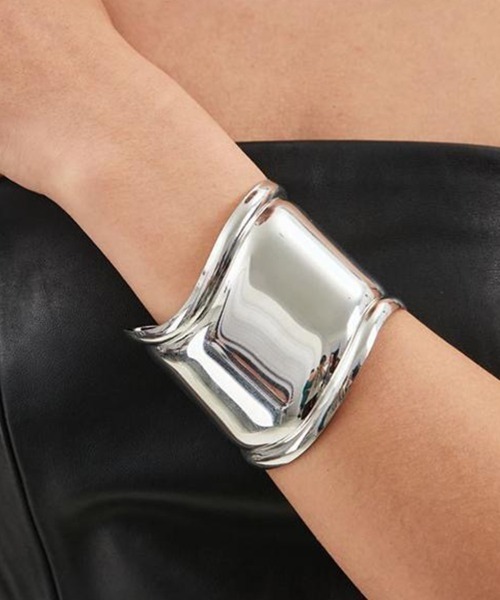 emanuele bicocchi 24Kコーティングバングル 美品 emanuele bicocchi 24Kコーティングバングル 美品 - メルカリ