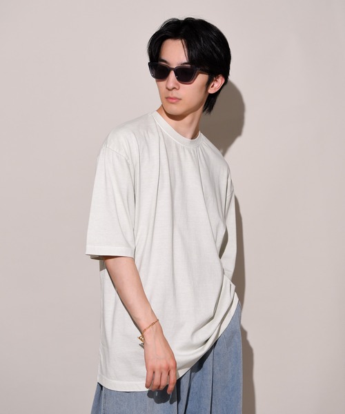 NO.625910 　Tシャツ　 NO.625910 スパンコール刺繍と繊細な生地が目を惹くTシャツ