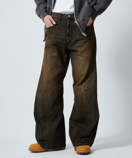 ジーンズ 「NVRFRGT/ネヴァーフォーゲット」3D TWISTED WIDE LEG  