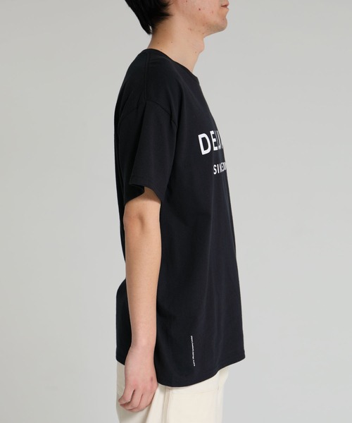 DELUXE Tシャツ　新品未使用 DELUXE（デラックス） tシャツ DELUXE LOGO TEE メンズ レディース