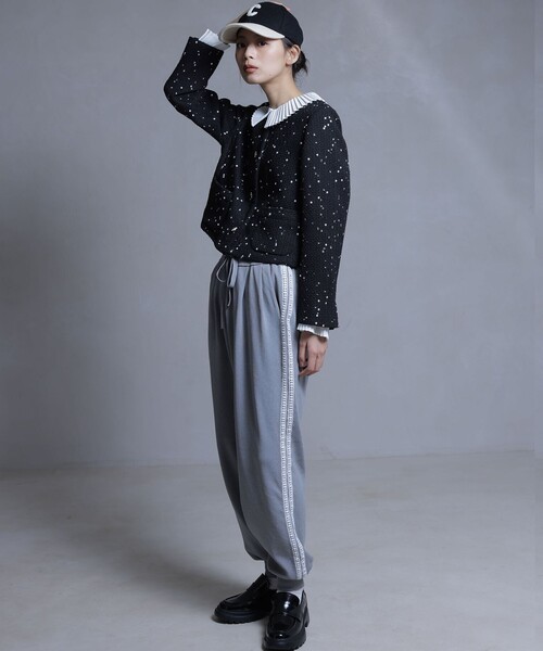 233【新品タグ付】JUSGLITTY スパンコールツイードジャケット 233【新品タグ付】JUSGLITTY スパンコールツイードジャケット