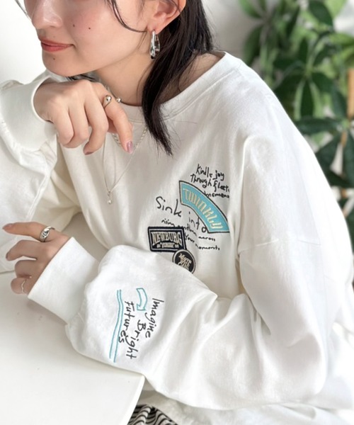 【新品未使用】regleam ロゴロングTシャツM ホワイト 刺繍カラーベージュ classicalelf（クラシカルエルフ） tシャツ ゆるさの中に「ちょうど