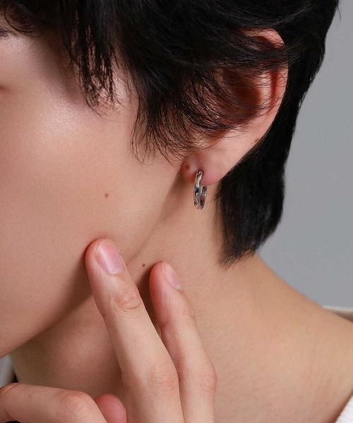 LION HEART（ライオンハート） ピアス “for Gift”クロッシングピアス