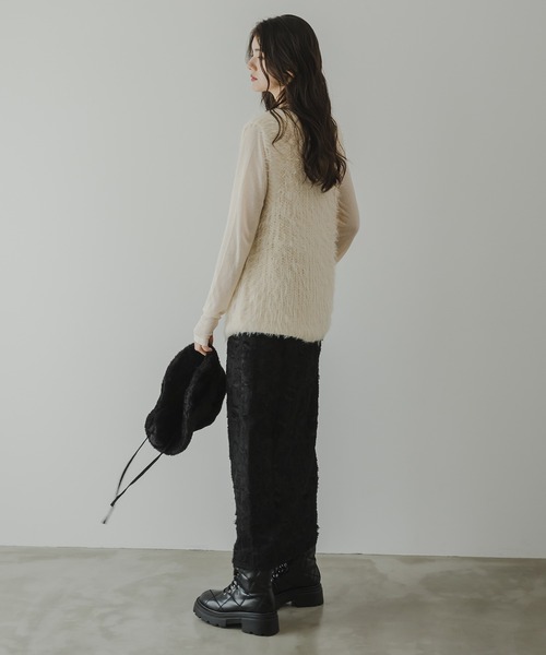 rectangle（レクタングル） ニット セーター フェザーヤーンVネック