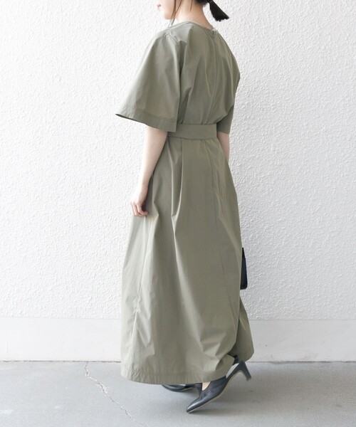 LOEFF 近年モデル CTNタイプライターVネックワンピース LOEFF（ロエフ）の「＜LOEFF（ロエフ）＞ CTN タイプライター V
