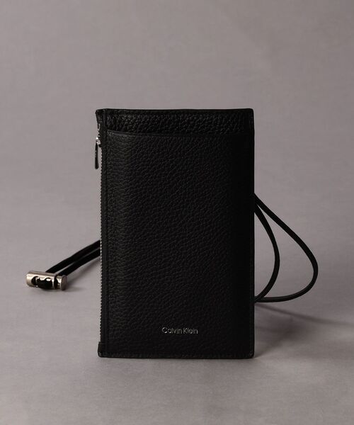 Calvin Klein ショルダーバッグ - エンボスクロス ボディ