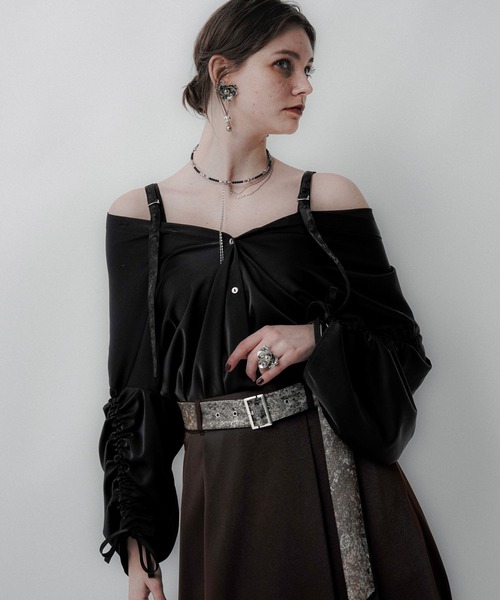 HARE 【LADIES】 2WAYオフショルダーシャツ HARE（ハレ）の「2WAYオフショルダーシャツ(HARE)（シャツ