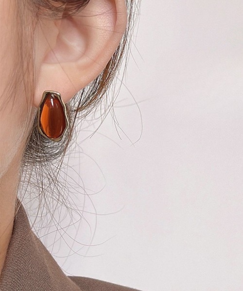 Schiaparelli刻印アシンメトリーピアス yu-ka ピアス YU-KA:アシンメトリーピアス asymmetry pierce
