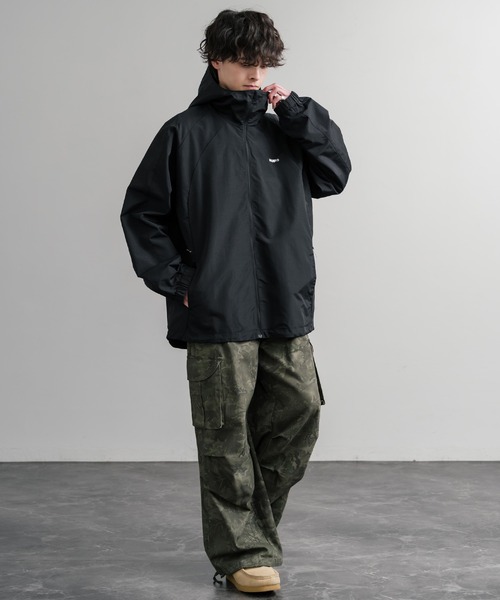 HUF（ハフ） ナイロンジャケット ALL CAPS SHELL JACKET オーバー