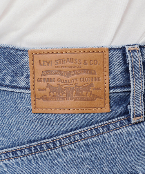 ジーンズ デニム デニムパンツ 別注「LEVI’S」RIBCAGE WIDE LEG：デニム レディースの画像