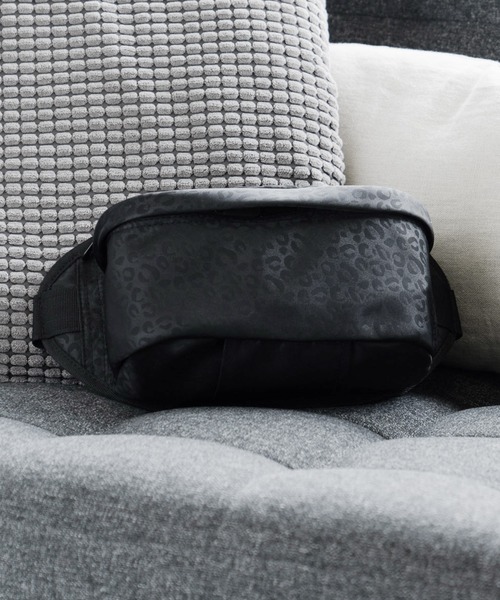 KET ヒップシート ブラック 収納袋付き MKD.ZAKKA 抱っこ紐 抱っこひも ダッコバック ショルダーバック×ヒップ
