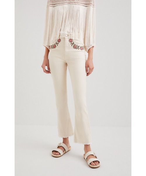 人気ブランド パンツ フレアジーンズ クロップド クロップドパンツ サブリナ カラー ホワイト Psicanalise Sp Com Br