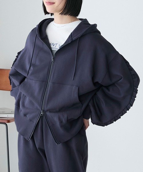 最終値下げ　未着用　完売　ソーノ　フリル　パーカー　サイズ１ forksy.（フォルクシー） パーカー 「forksy.」「セットアップ対応