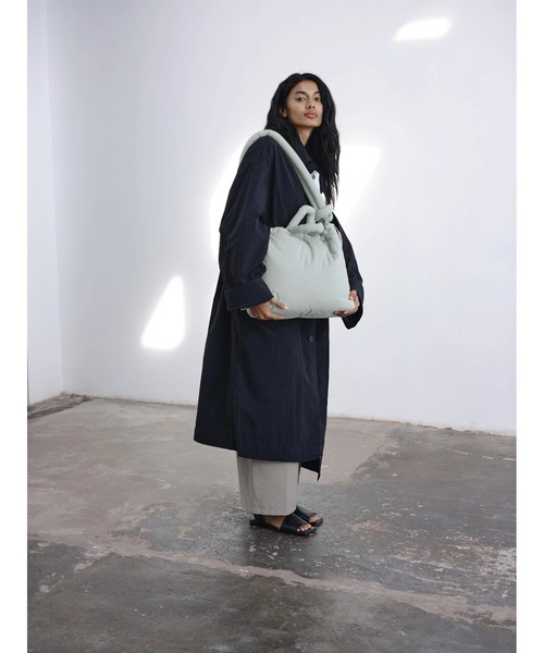 OLEND ハンドバッグ ダークグレー COAL ONA SOFT BAG【RSL】 olend Ona Soft Bag Coal - メルカリ