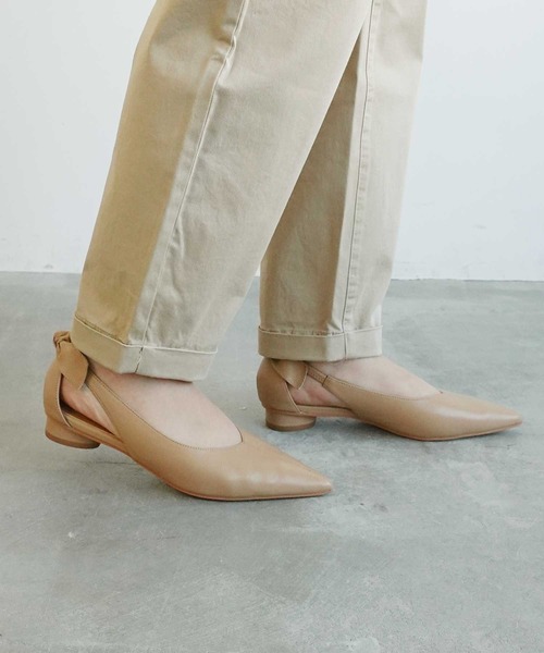 パンプス バックリボンポインテッドフラットパンプスの画像