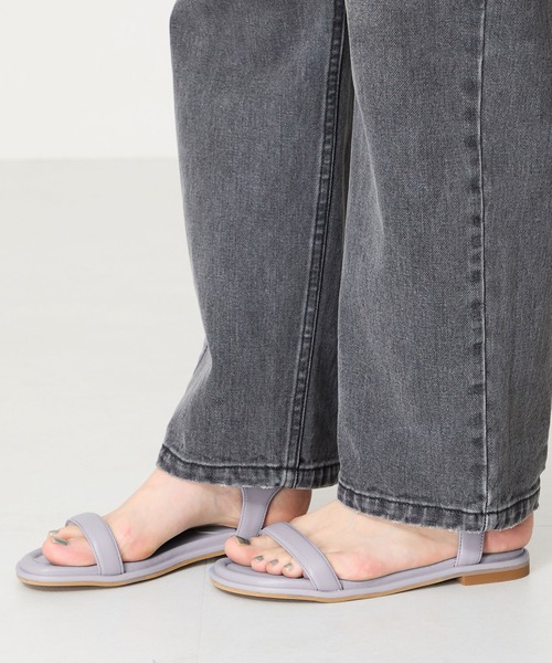 週末限定SALE！【美品】UN3D リボーンフラットサンダル UN3D. REBORN FLAT SANDAL / リボーンフラットサンダル - メルカリ