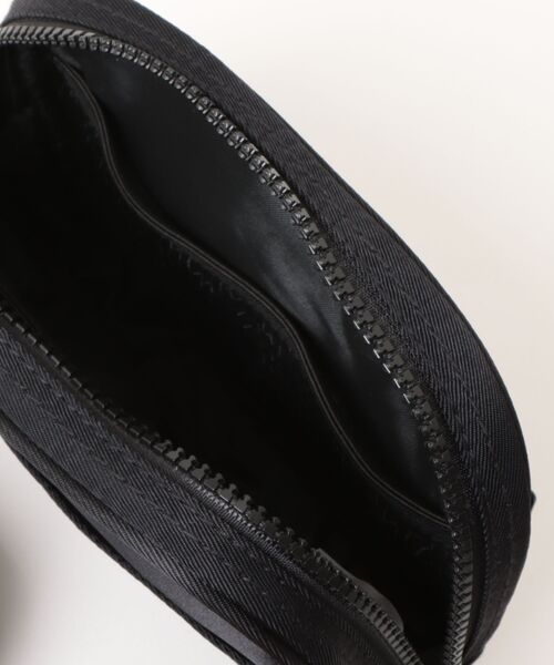 (美品)   ブラック ボディバッグ　ウエストポーチ THREAD（スレッド） ウエストポーチ ボディバッグ PACK BAGS BB-SP22