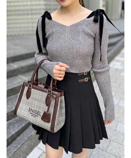 SNIDEL ショルダーリボンニットトップス SNIDEL（スナイデル）の「ショルダーリボンニットトップス