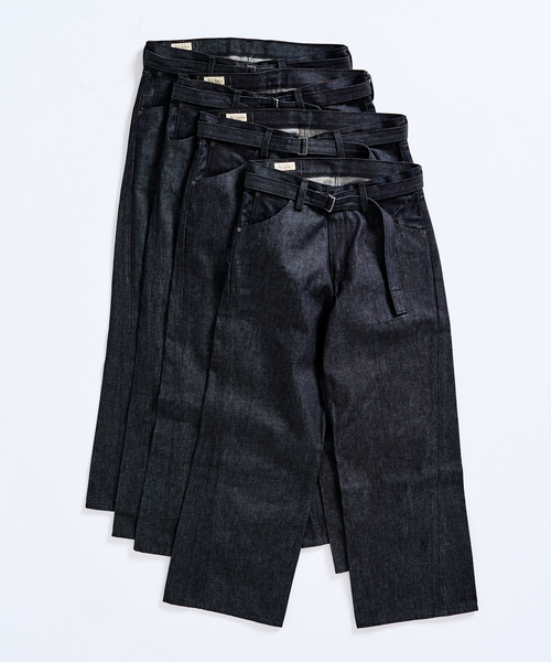 パンツ Levi's/Belted denim trousers Levi's ジーンズ LEVI'S(R)/リーバイス(R) 別注 TWISTED BELTED