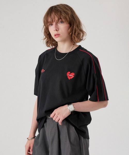 ONCILY（オンシェリー） tシャツ 「 UMBRO 」PIPING HEART LOGO T