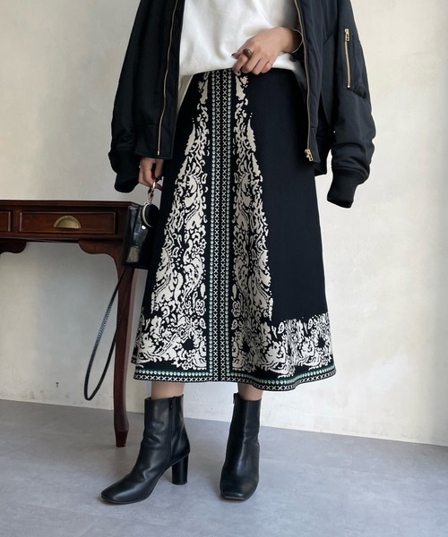 DouDou（ドゥドゥ） スカート パネル柄ジャガードニットフレアスカート