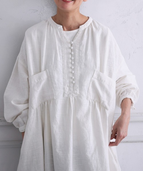 soulberry（ソウルベリー） シャツワンピース 遊びが詰まった白い