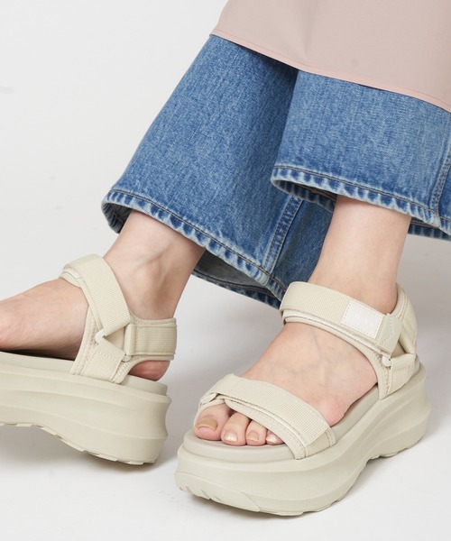 新品未使用シャカネオバンジー厚底サンダル23サイズ。 SHAKA サンダル 厚底 スポサン NEO BUNGY CHUNKY ネオバンジー