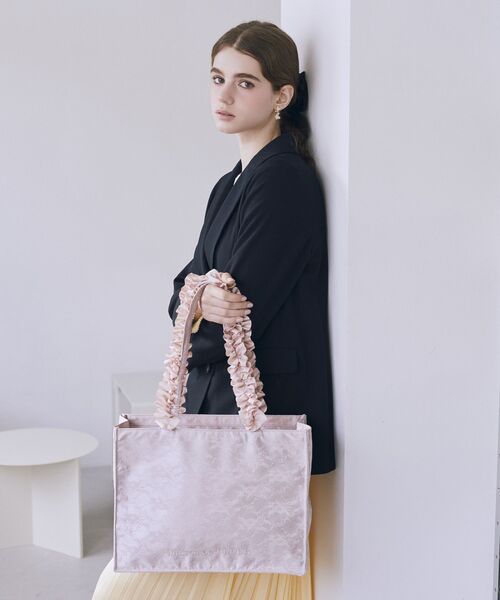 Maison de FLEUR（メゾンドフルール） トートバッグ レースフリル