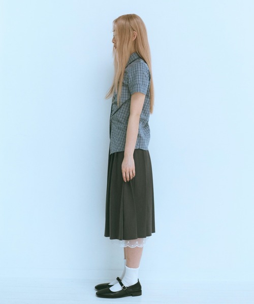 トップス FEKETE GATHER FEMININE TIGHT SHIRT FEKETE ブラウス シャツ GATHER FEMININE TIGHT SHIRT