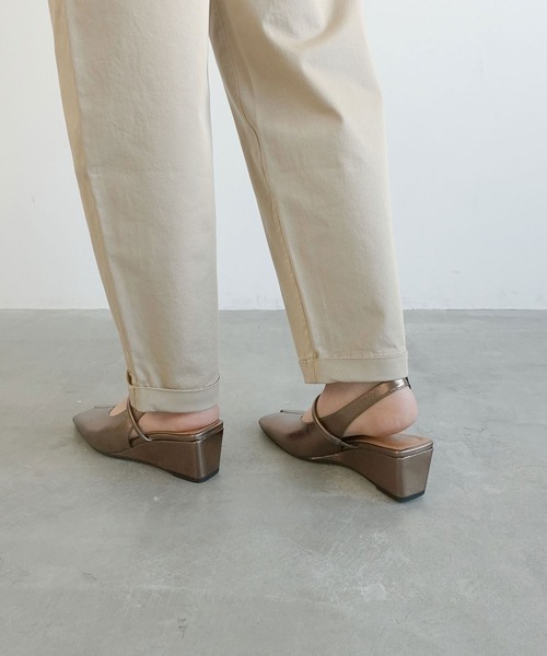 パンプス ピープトゥバックベルトウエッジパンプスの画像