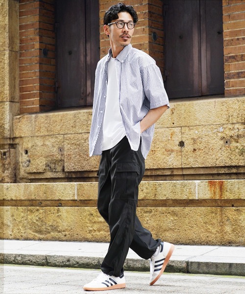Lig. wide cargo pants✴︎美品✴︎ブラック WIDE LEG CARGO PANTS /2color | Urban Edge