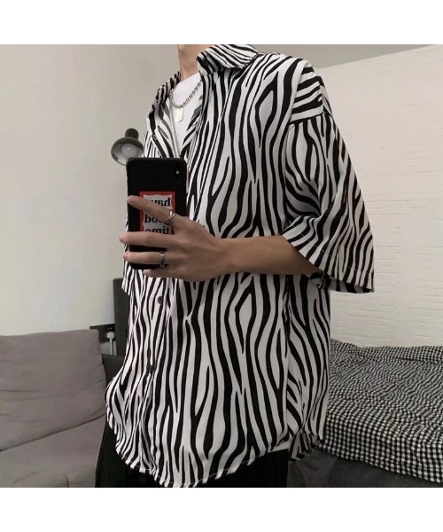 トクコ　ゼブラ柄オーバーサイズカットソー 韓国通販 dgo】2colors ユニセックス オーバーサイズゼブラ柄