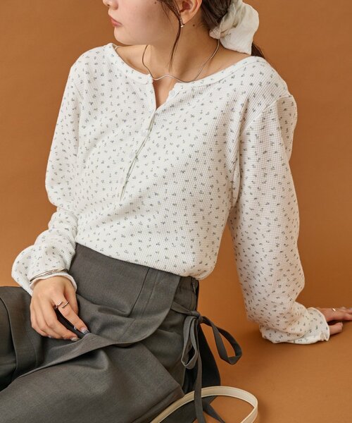tシャツ 小花ヘンリーロンT レディース