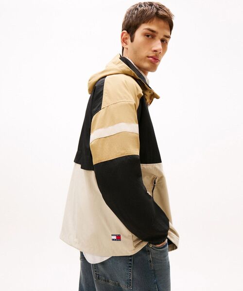 TOMMY JEANS（トミー・ジーンズ） ナイロンジャケット ライトウェイト